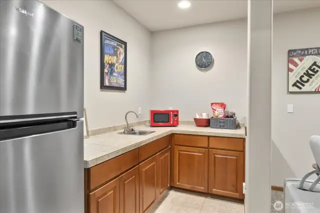 Wetbar large enough for 2nd kitchen conversion!