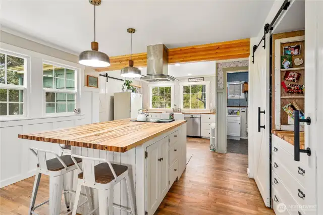 Surrounded by windows, this room is soaked in natural light with 180 degree views of your property.