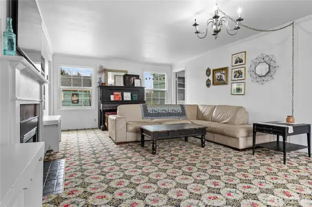 In the back right corner you'll see a doorway which leads to an office/bonus room.