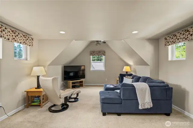 Bonus room upstairs offers flexibility for a media room, playroom, or guest lounge