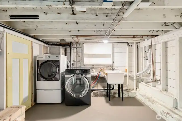 Basement laundry room