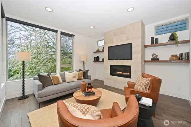 Built in 2017 and with abundant natural light throughout, there aren't many like this one.