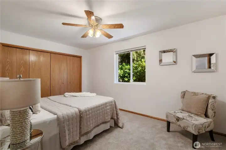 Entry into primary bedroom.