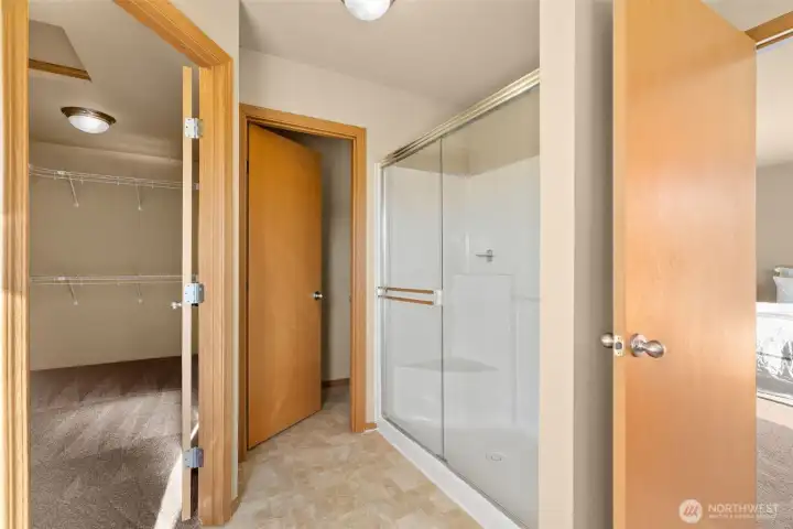 Primary bath and walk-in closet