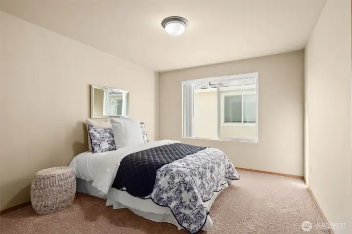 2nd bedroom