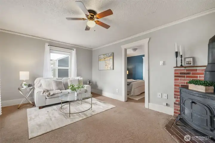 Enter to the living room