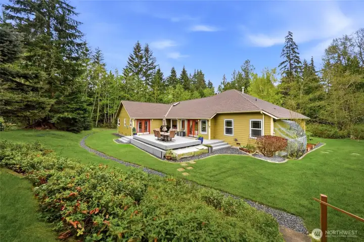 Beautifully-maintained yard with irrigation system.