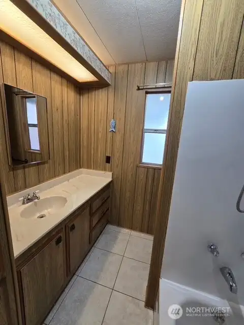 Gues Bath