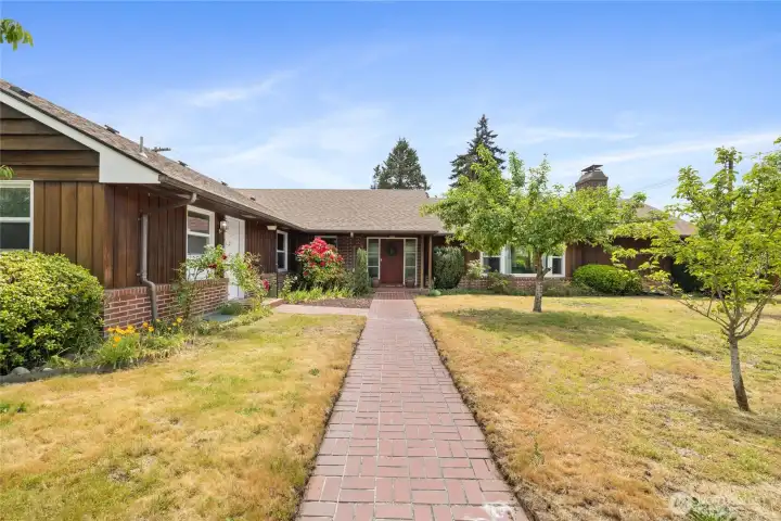 Front of House with walkway.
