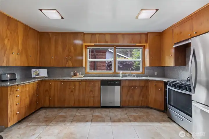 Large Kitchen with plenty of counter space