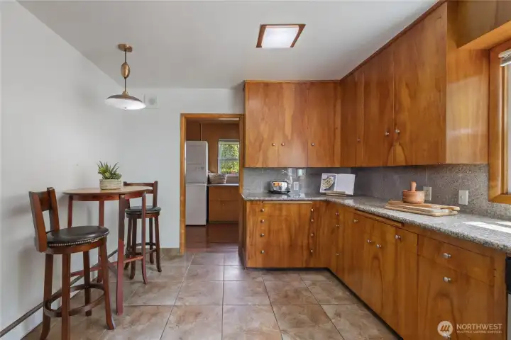 Kitchen with eat-in space