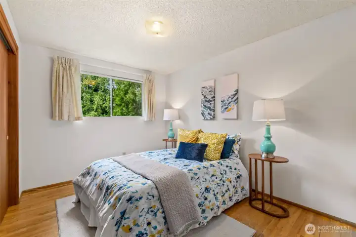 2nd bedroom.
