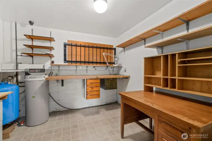 Hobby/utility room.