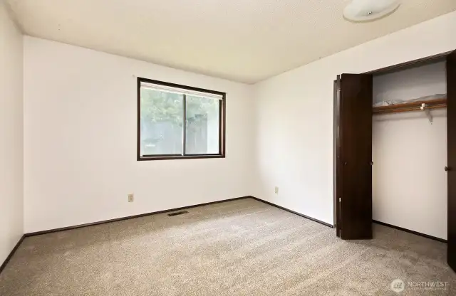Upper level 2nd bedroom with new carpet, 3 of 5.