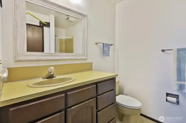 3/4 bath off the en suite.