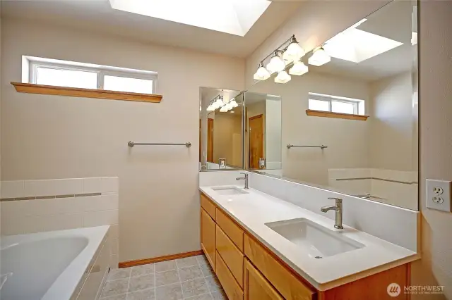 Dual Vanity and Quartz w/ Undermount Sinks~