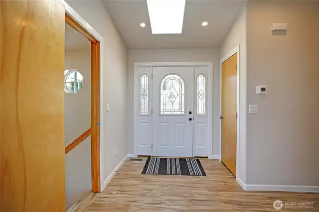 Open and Bright Entry Foyer~