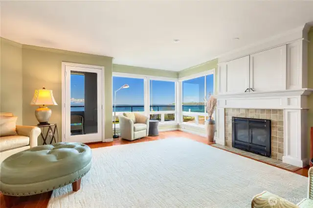 Fireplace for ambiance and supplemental heat.
