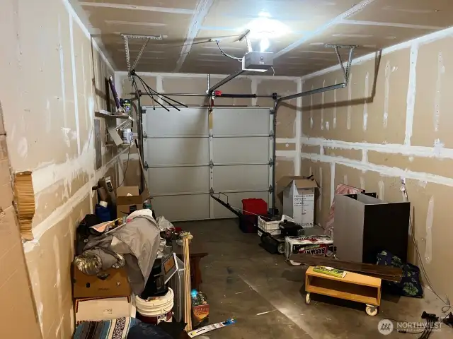 garage for upper unit