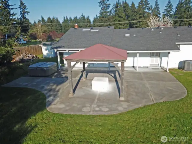 Covered BBQ/firepit area