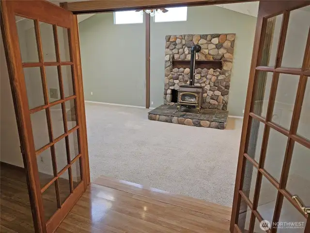French doors from the dining rm to the living rm