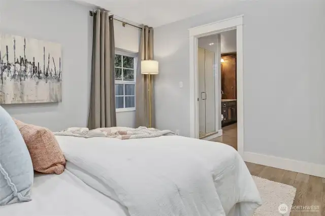Main floor guest suite