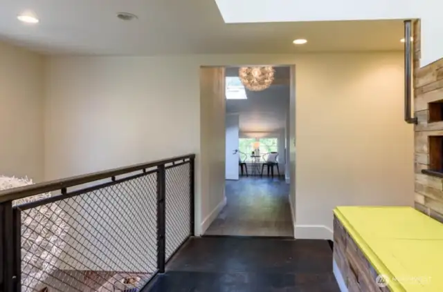 Upper floor loft and roof top deck entry