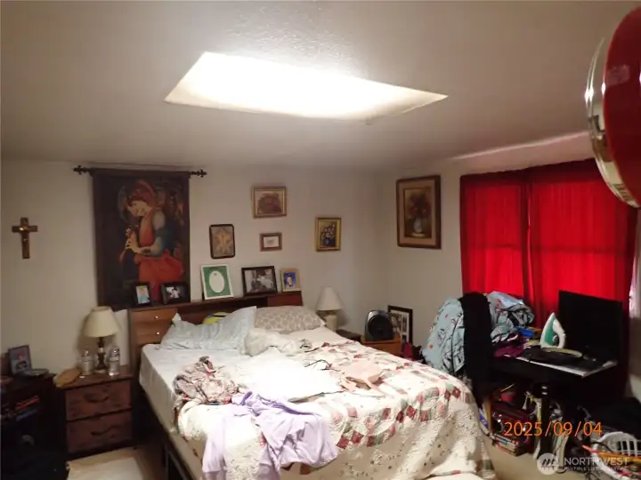 Back bedroom
