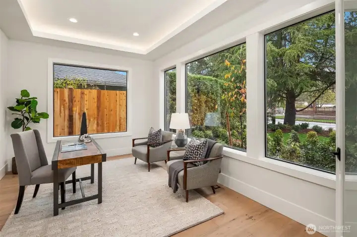 Designated den & dining room