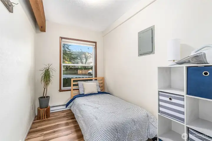 The separating wall can be easily removed and reverted back to a larger 2nd bedroom