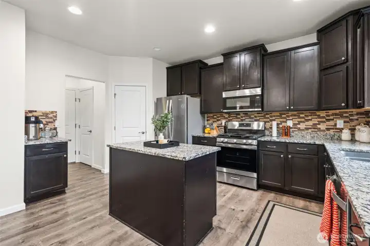 Granite Countertops and brand new gas stove