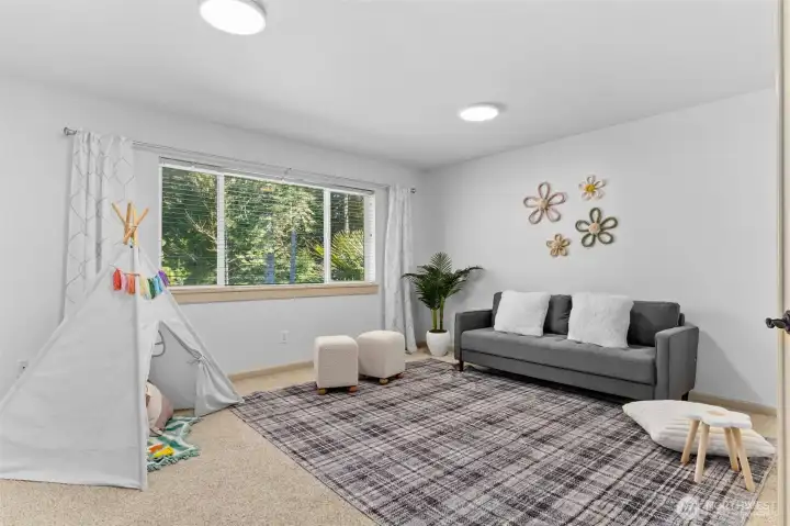 Upper level bonus room with 3 additional rooms for sleeping