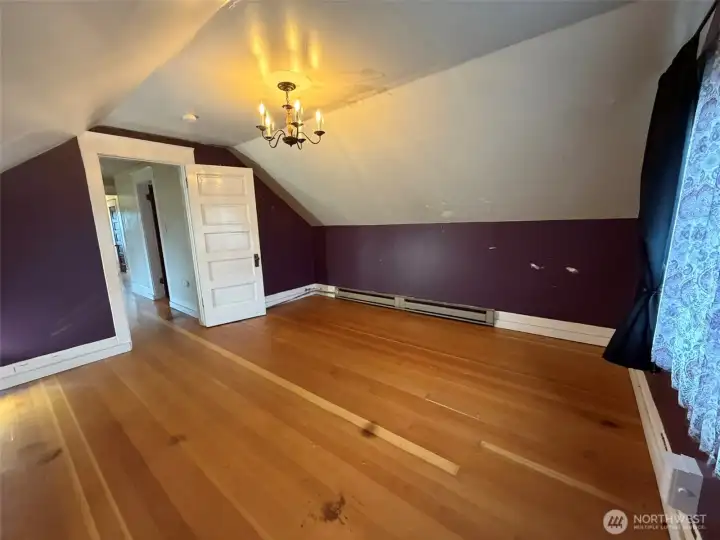 Larger upper bedroom