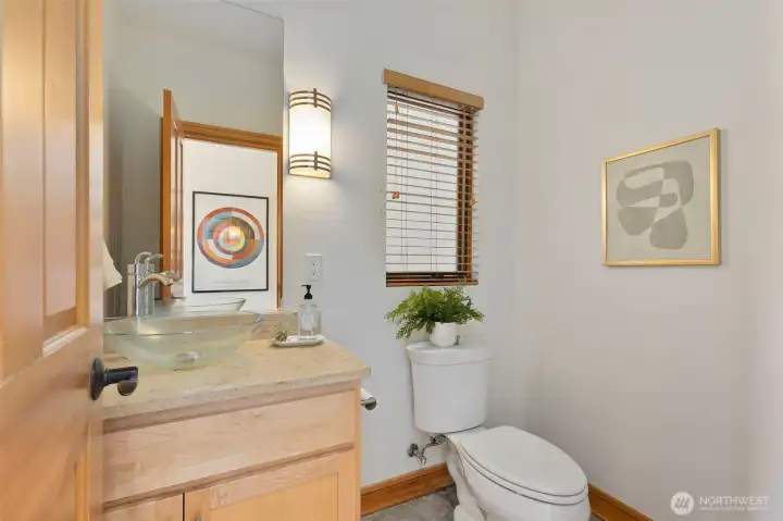 Main level bathroom.