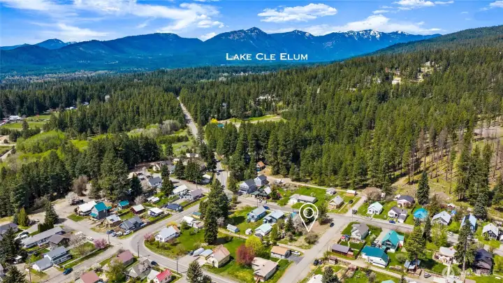Access to the Towns to Teanaway Trail system is located just one block north of the lot. This offers convenient outdoor recreation opportunities in the immediate vicinity. Lake Cle Elum in the distance!