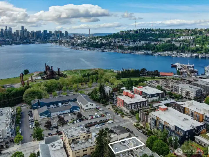 Close to Gas Works, Lake Union, Wallingford and Fremont.