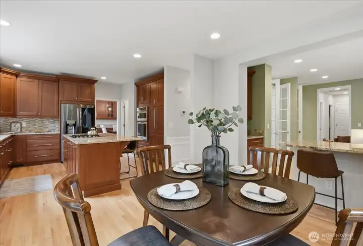Another view of the spacious kitchen suite. Another view of the spacious kitchen suite.