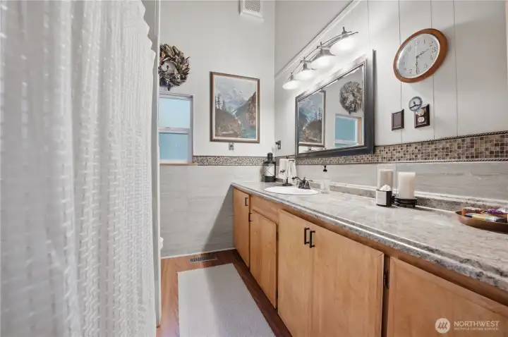 Upstairs bathroom