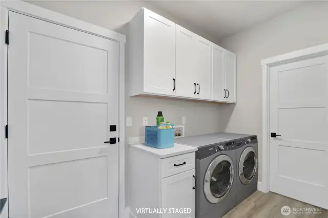 Digitally staged - laundry room