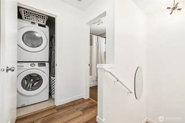 Washer & dryer included