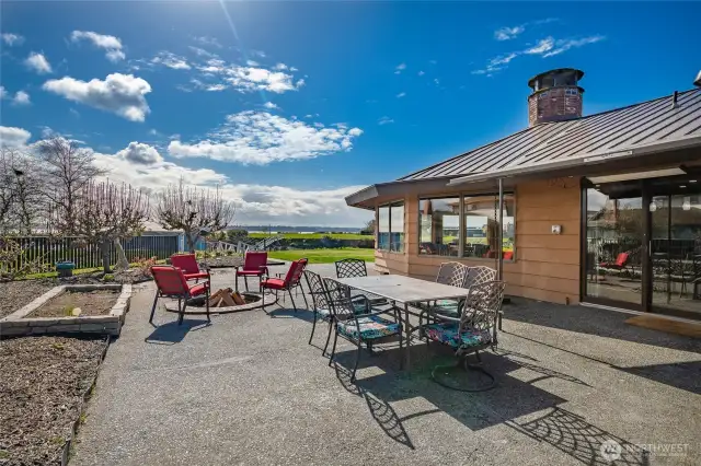 outdoor fireplace BBQ area