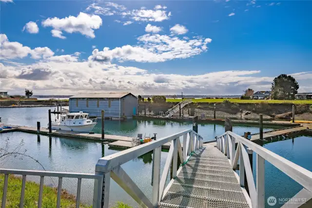 Ramp to boat slip