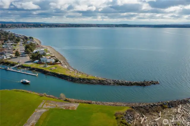 Marina Chanel to open water 3 minutes from slip