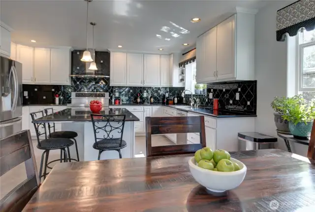 Kitchen Main Level