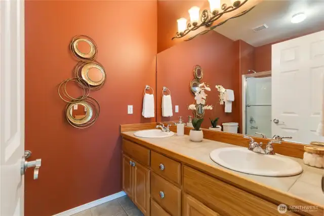 2nd bathrom