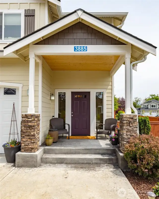 Front door with seating area