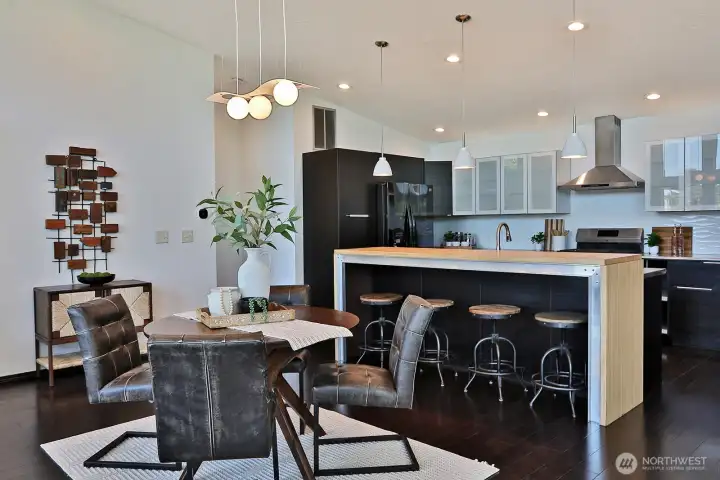 Open kitchen with eating bar. Open kitchen with eating bar.