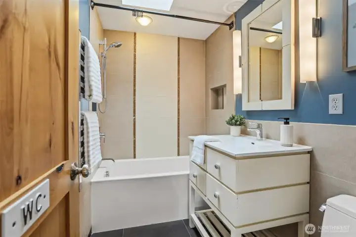 Full Bathroom