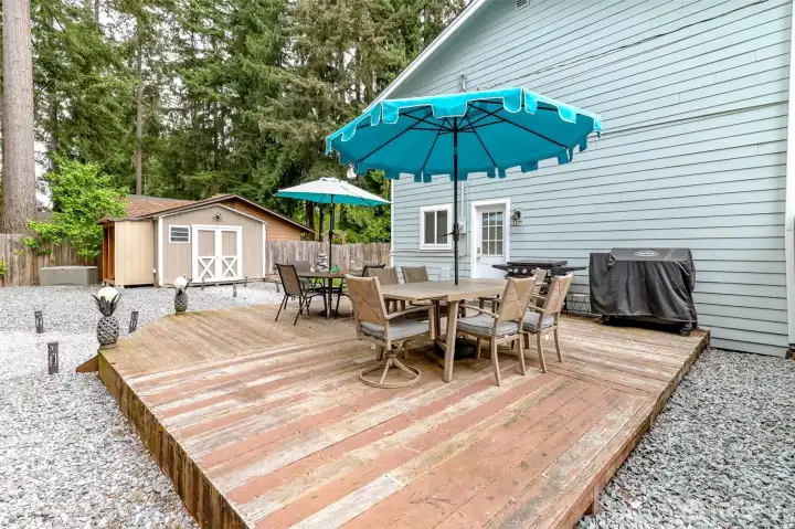 On the right side of the deck, unseen, is the gate to get to the front yard and front porch On the right side of the deck, unseen, is the gate to get to the front yard and front porch