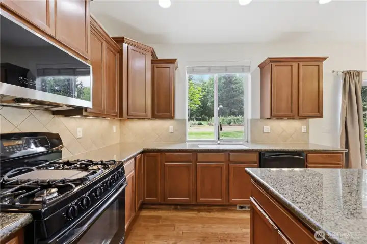 Plenty of room to move around in this kitchen!